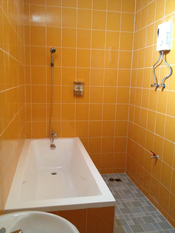 Mee Rak Vintage Hotel Бан Саре Екстериор снимка